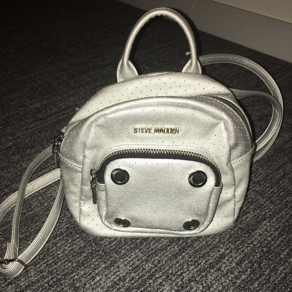steve madden silver backpack